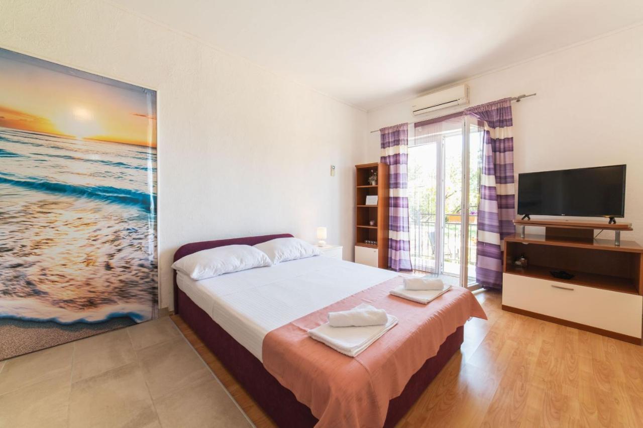 Apartment Livaja Kaštel Novi Extérieur photo