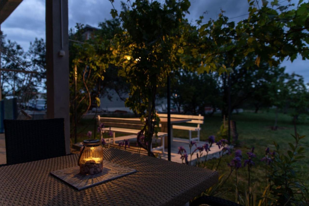 Apartment Livaja Kaštel Novi Extérieur photo