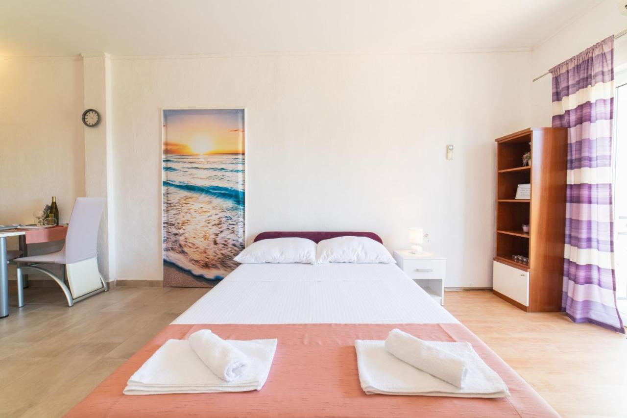 Apartment Livaja Kaštel Novi Extérieur photo