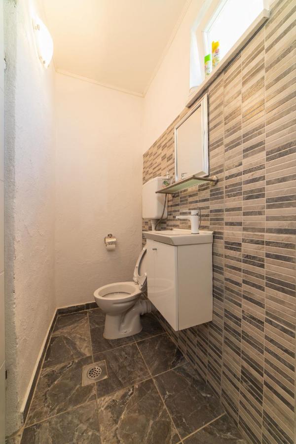 Apartment Livaja Kaštel Novi Extérieur photo